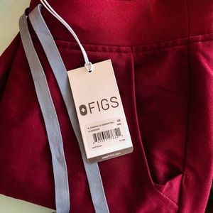 NWT Figs Zamora Jogger Scrubs XST Burgundy